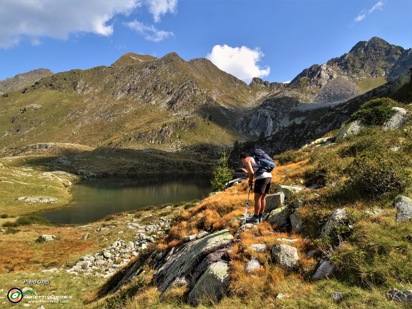 30 Colori ormai autunnali al Lago Grande (2030 m).JPG